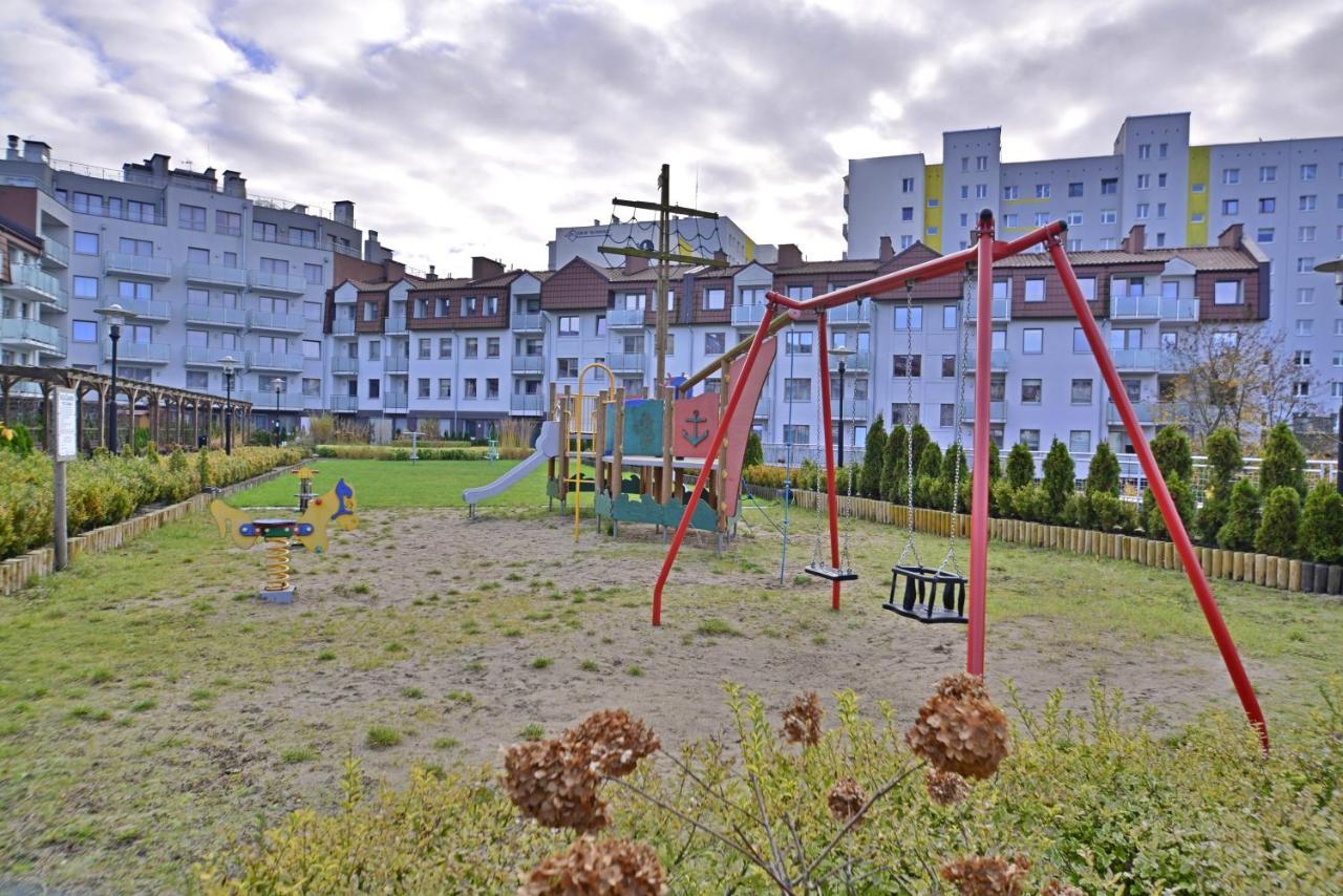 Świnoujście Apartamenty Bryza - Kwartal Rozy Wiatrow - Garaz מראה חיצוני תמונה