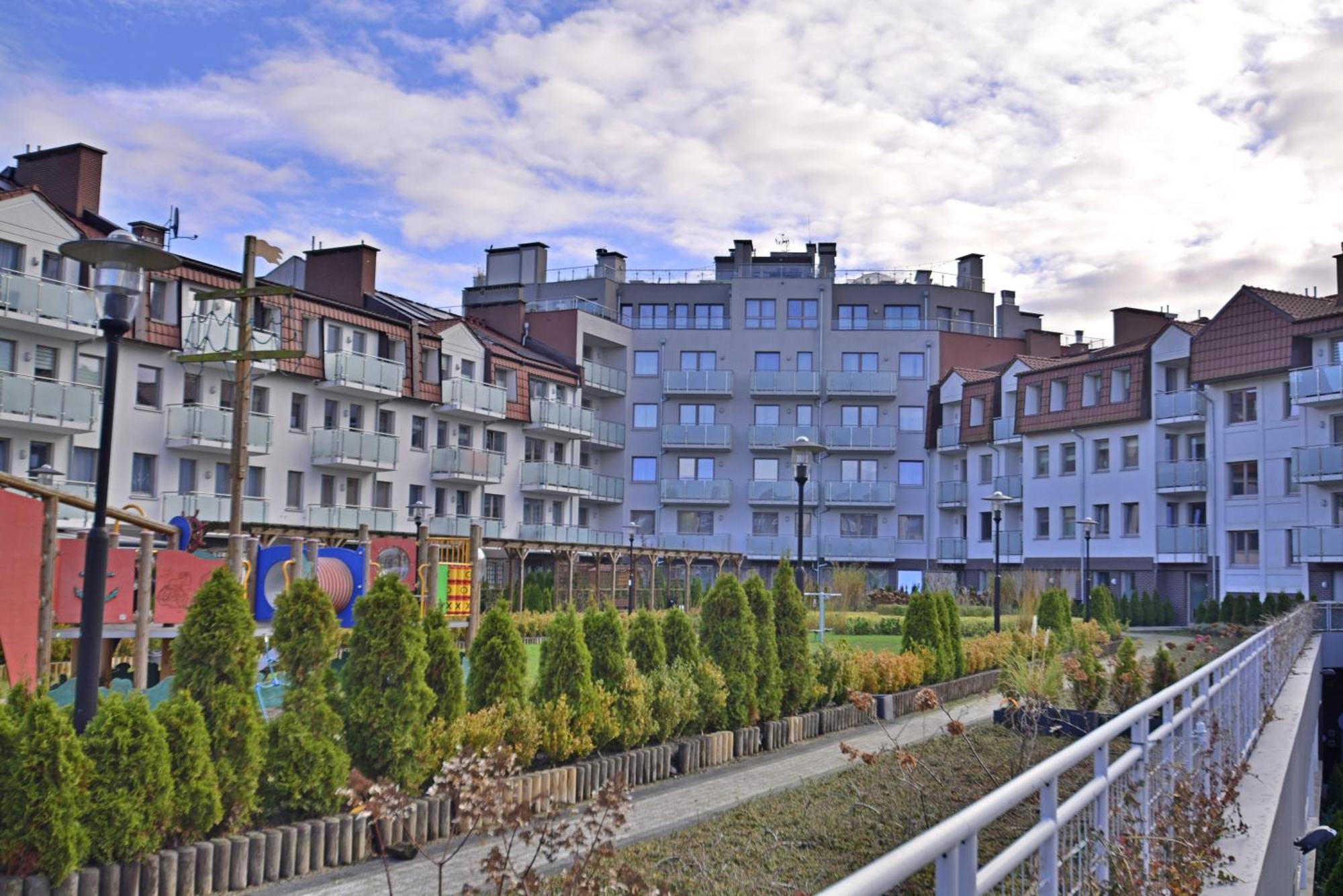 Świnoujście Apartamenty Bryza - Kwartal Rozy Wiatrow - Garaz מראה חיצוני תמונה